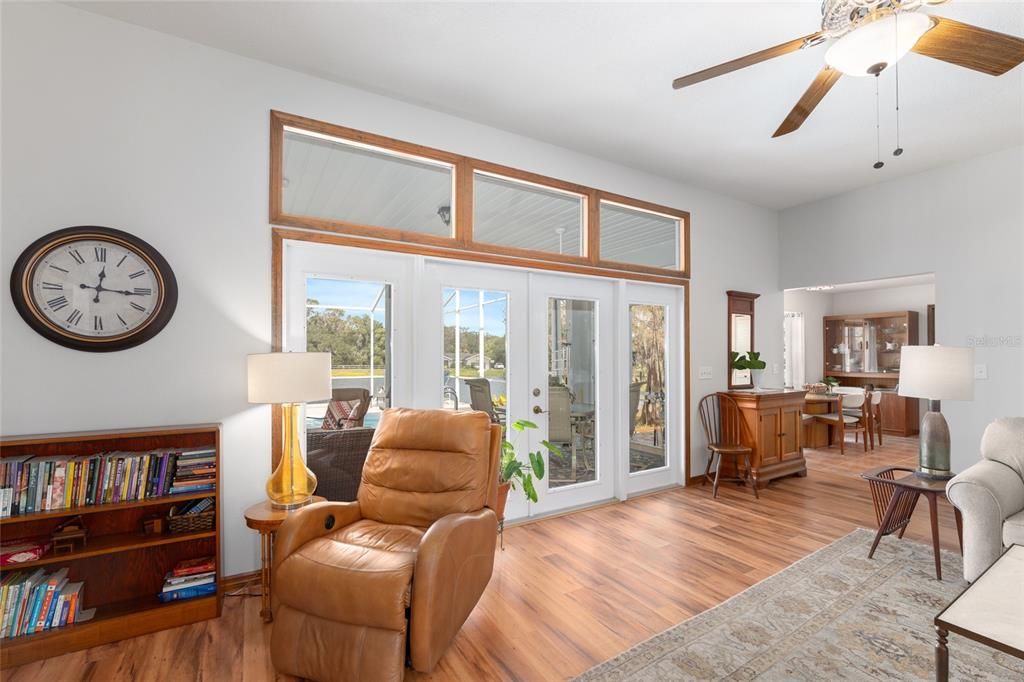 En Venta: $365,000 (3 camas, 2 baños, 1509 Pies cuadrados)