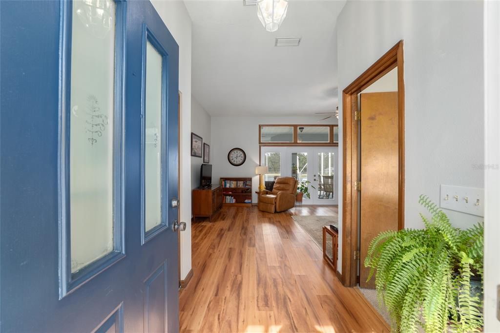 En Venta: $365,000 (3 camas, 2 baños, 1509 Pies cuadrados)