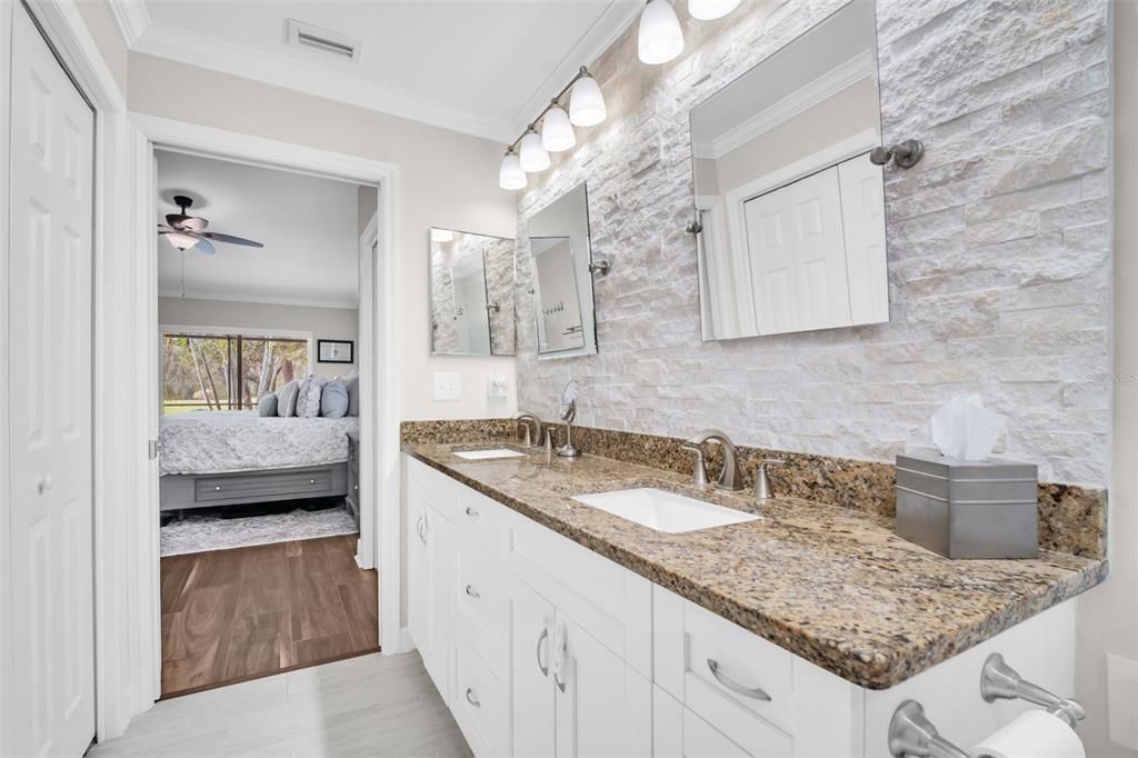 For Sale: $550,000 (4 beds, 2 baths, 1530 Square Feet)