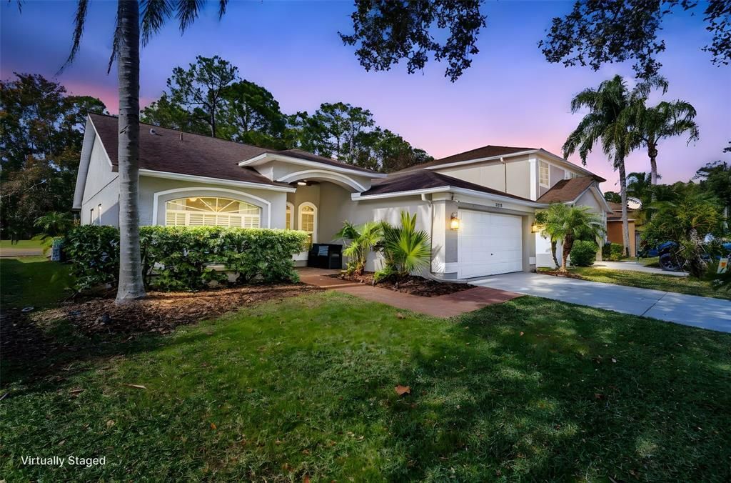 For Sale: $550,000 (4 beds, 2 baths, 1530 Square Feet)