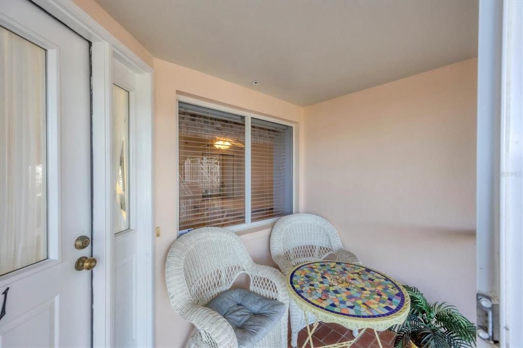 En Venta: $549,900 (2 camas, 2 baños, 1624 Pies cuadrados)