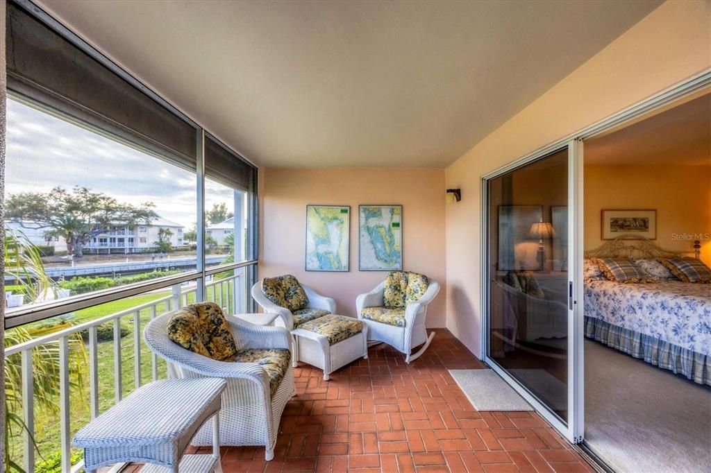 En Venta: $549,900 (2 camas, 2 baños, 1624 Pies cuadrados)