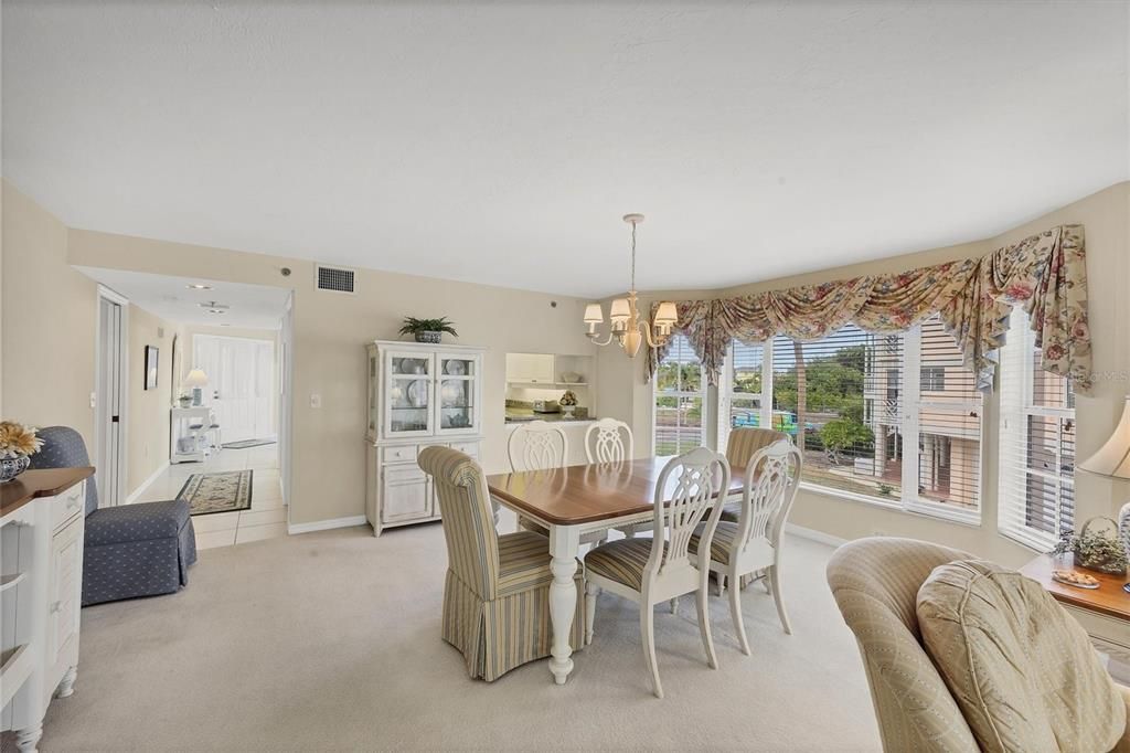 En Venta: $549,900 (2 camas, 2 baños, 1624 Pies cuadrados)