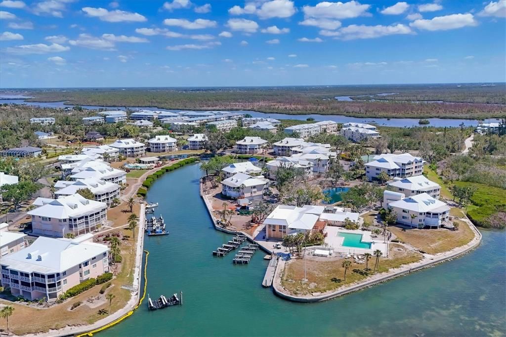 En Venta: $549,900 (2 camas, 2 baños, 1624 Pies cuadrados)