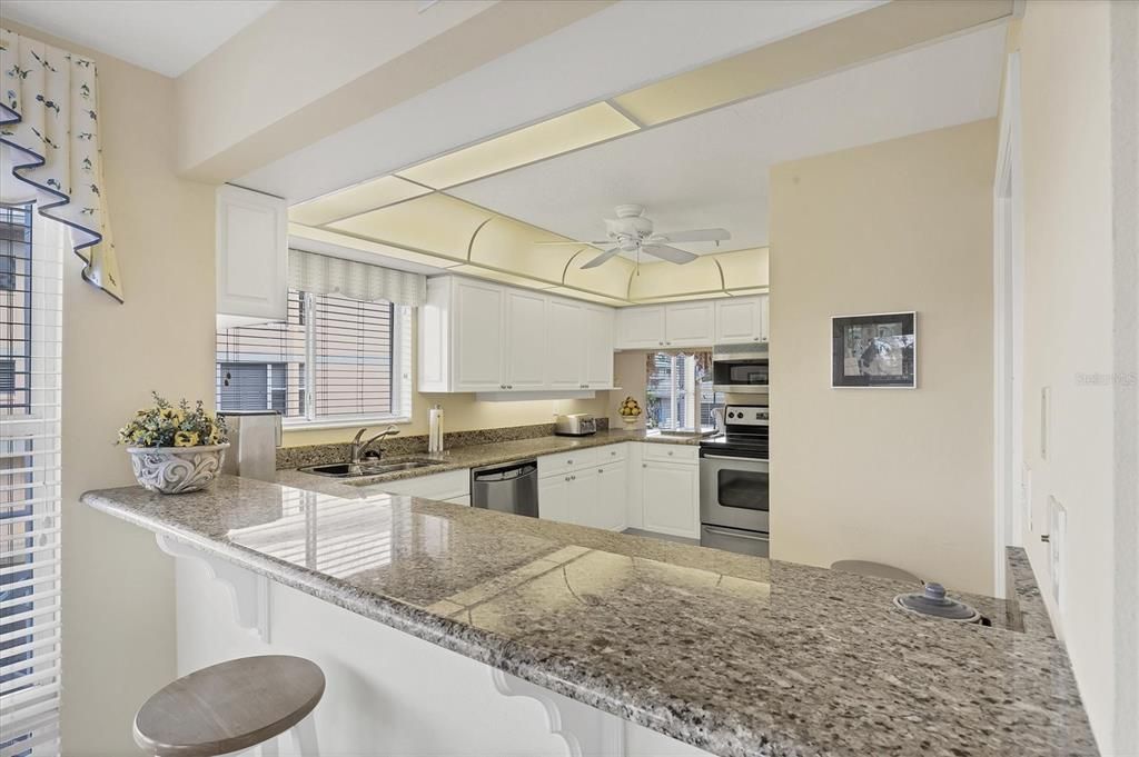 En Venta: $549,900 (2 camas, 2 baños, 1624 Pies cuadrados)