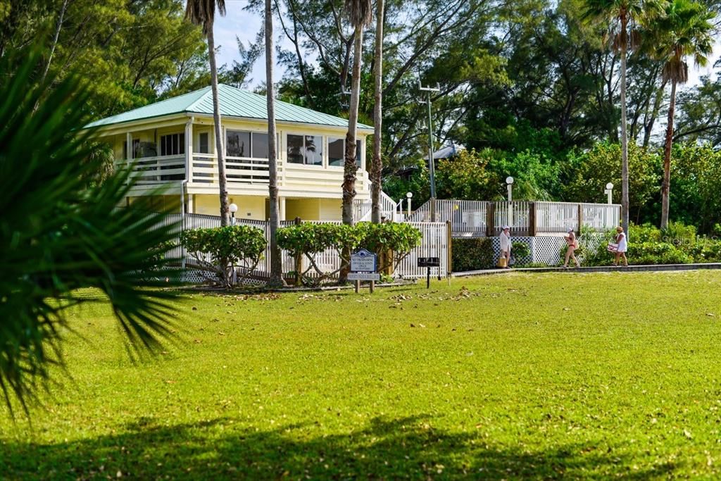 En Venta: $549,900 (2 camas, 2 baños, 1624 Pies cuadrados)