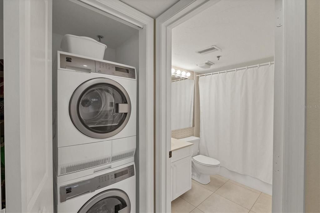 En Venta: $549,900 (2 camas, 2 baños, 1624 Pies cuadrados)