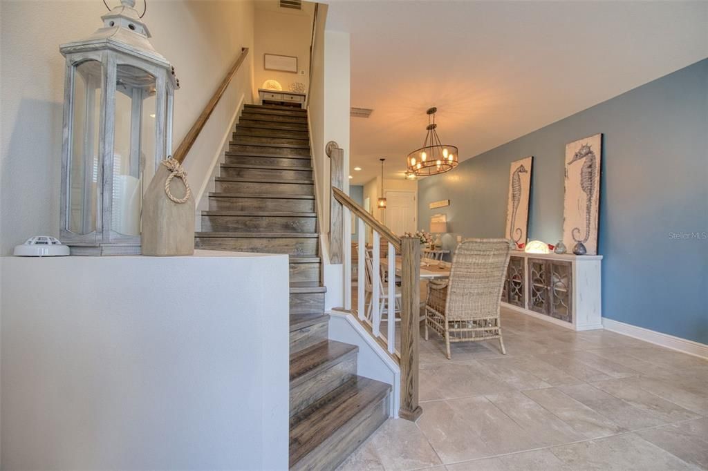 For Sale: $415,000 (2 beds, 2 baths, 1571 Square Feet)