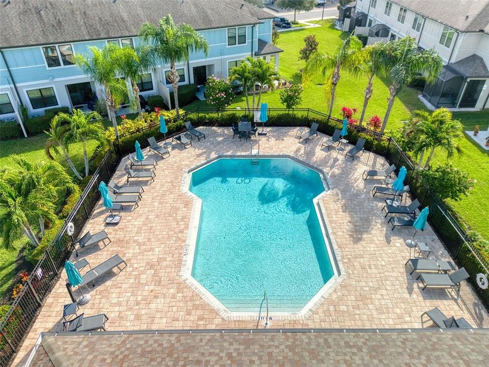 For Sale: $415,000 (2 beds, 2 baths, 1571 Square Feet)