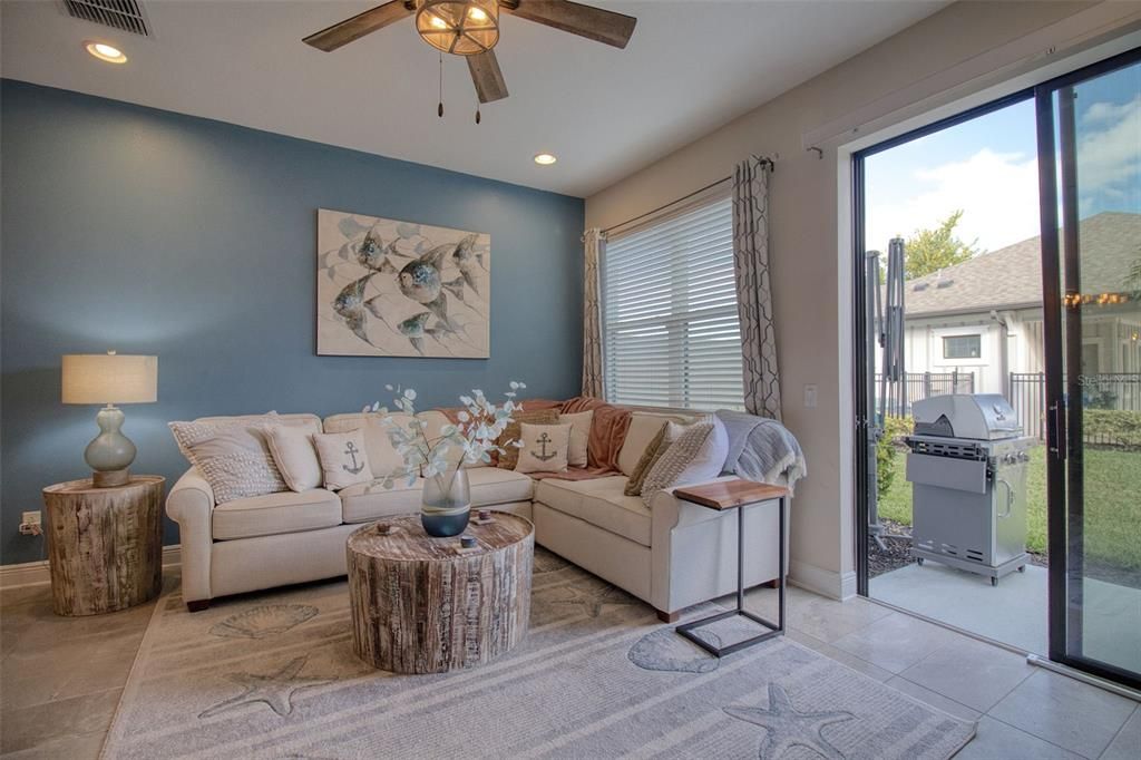 For Sale: $415,000 (2 beds, 2 baths, 1571 Square Feet)