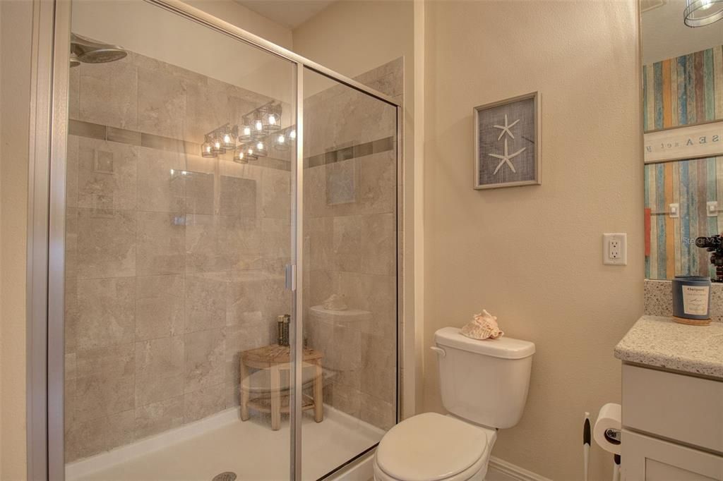 For Sale: $415,000 (2 beds, 2 baths, 1571 Square Feet)