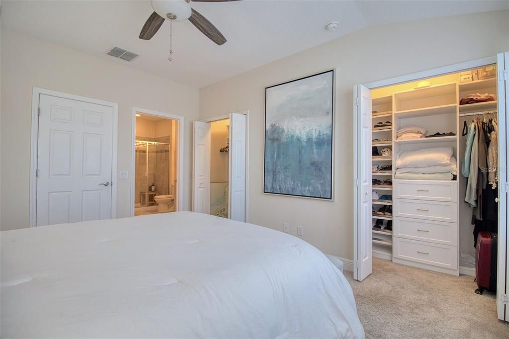 For Sale: $415,000 (2 beds, 2 baths, 1571 Square Feet)