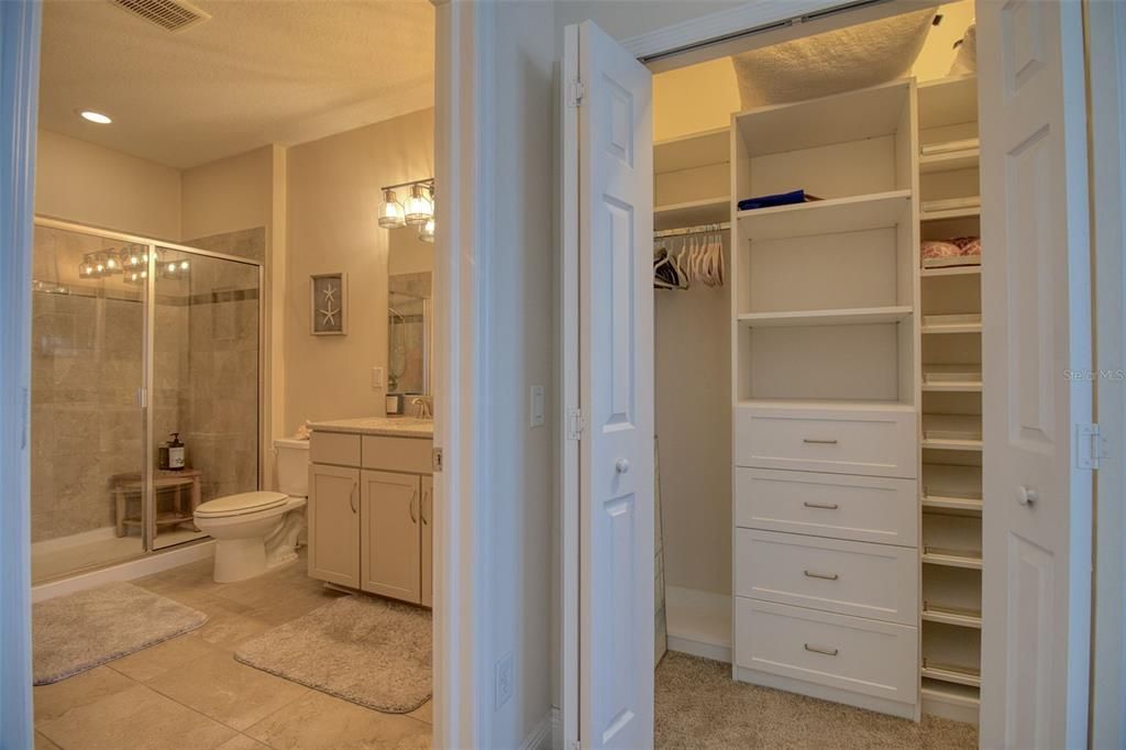 For Sale: $415,000 (2 beds, 2 baths, 1571 Square Feet)