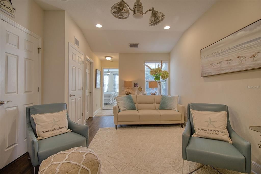 For Sale: $415,000 (2 beds, 2 baths, 1571 Square Feet)