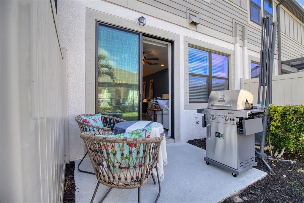 For Sale: $415,000 (2 beds, 2 baths, 1571 Square Feet)