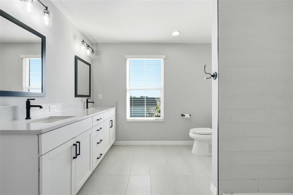 На продажу: $499,900 (3 спален, 2 ванн, 2256 Квадратных фут)