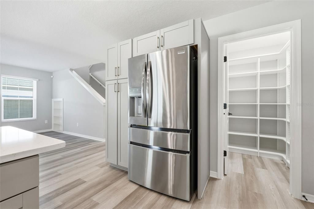 На продажу: $499,900 (3 спален, 2 ванн, 2256 Квадратных фут)