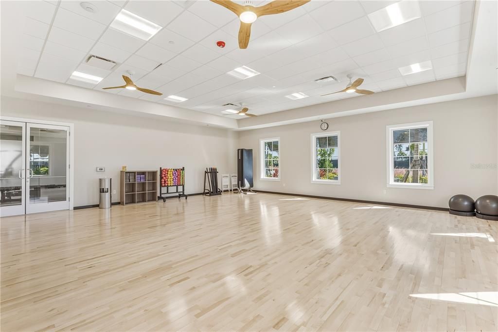 For Sale: $529,990 (5 beds, 3 baths, 2605 Square Feet)