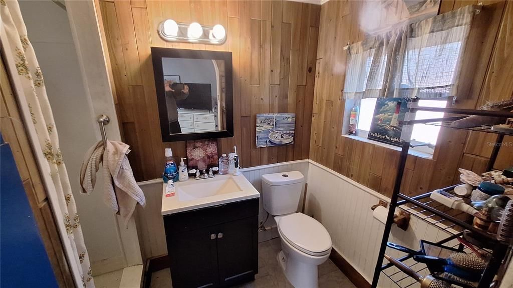 Activo con contrato: $110,000 (14 camas, 1 baños, 1220 Pies cuadrados)