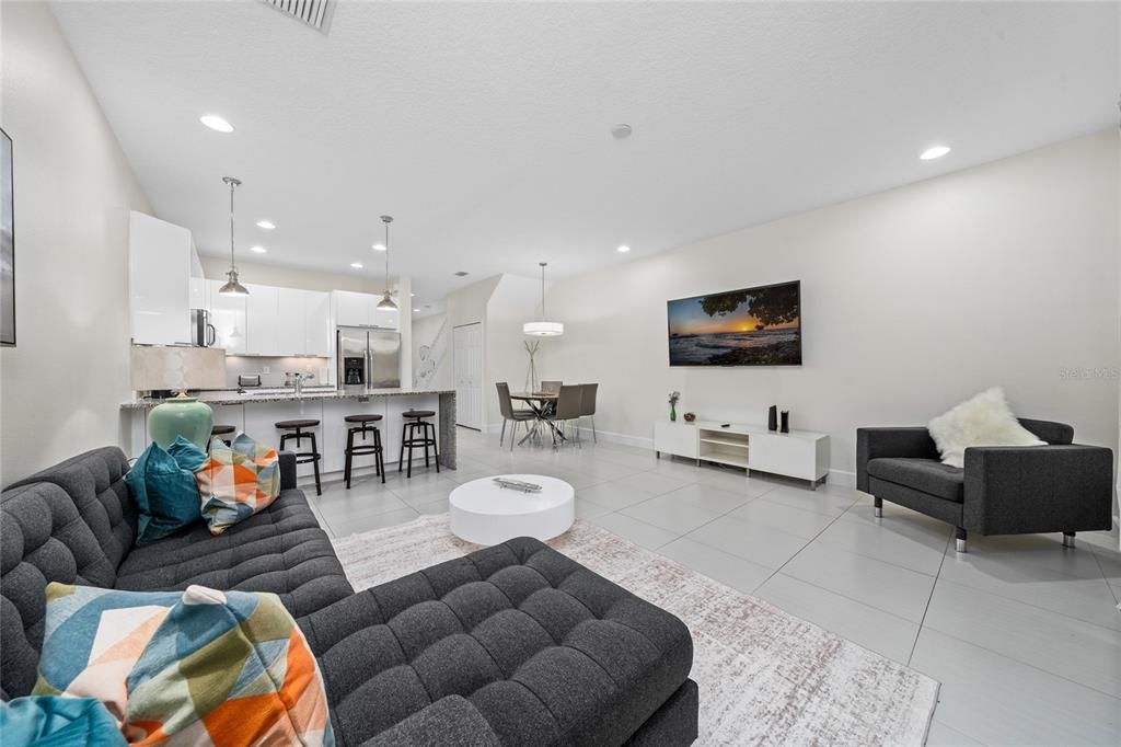 For Rent: $2,650 (3 beds, 3 baths, 1501 Square Feet)