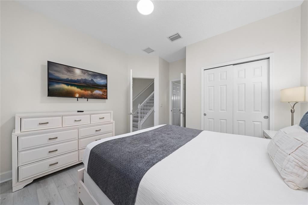 For Rent: $2,650 (3 beds, 3 baths, 1501 Square Feet)