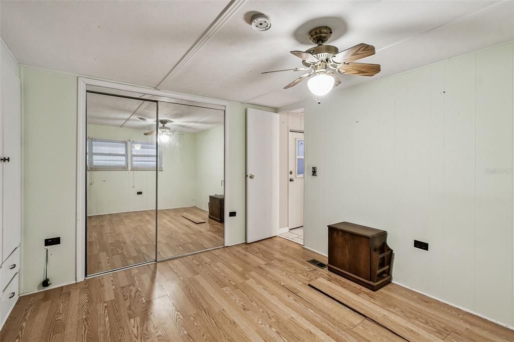 En Venta: $80,000 (2 camas, 2 baños, 872 Pies cuadrados)