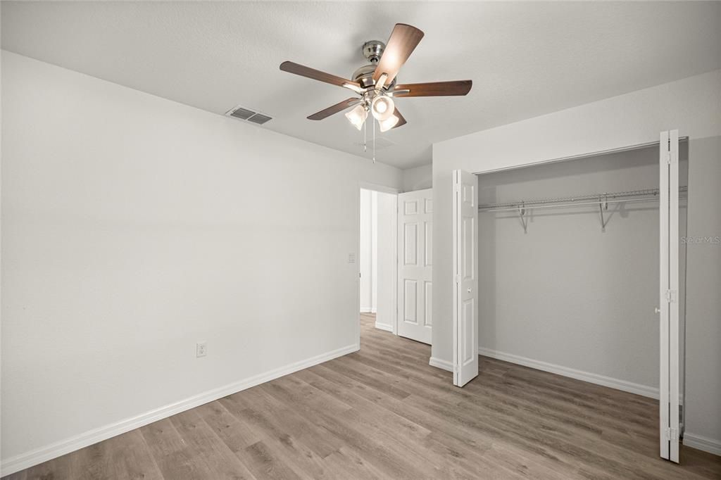 For Sale: $279,000 (3 beds, 2 baths, 1304 Square Feet)