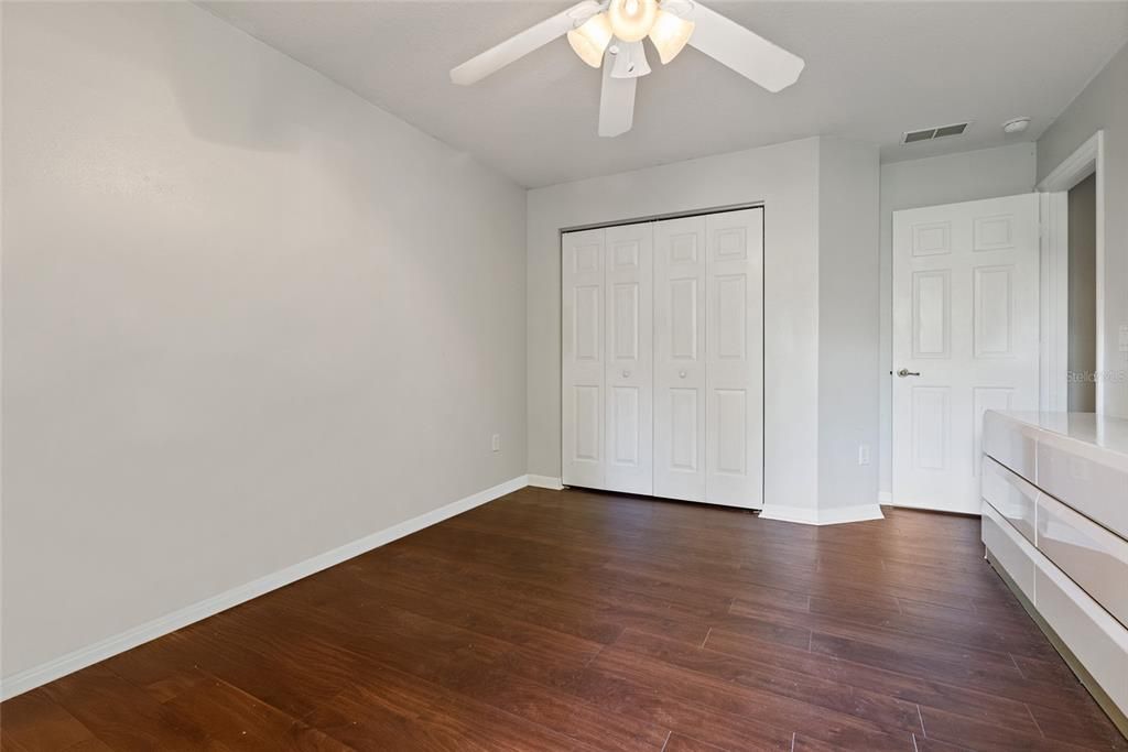 На продажу: $270,000 (3 спален, 2 ванн, 1635 Квадратных фут)