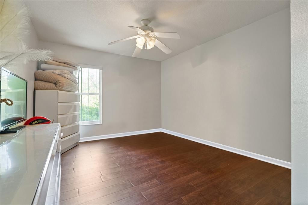 На продажу: $270,000 (3 спален, 2 ванн, 1635 Квадратных фут)