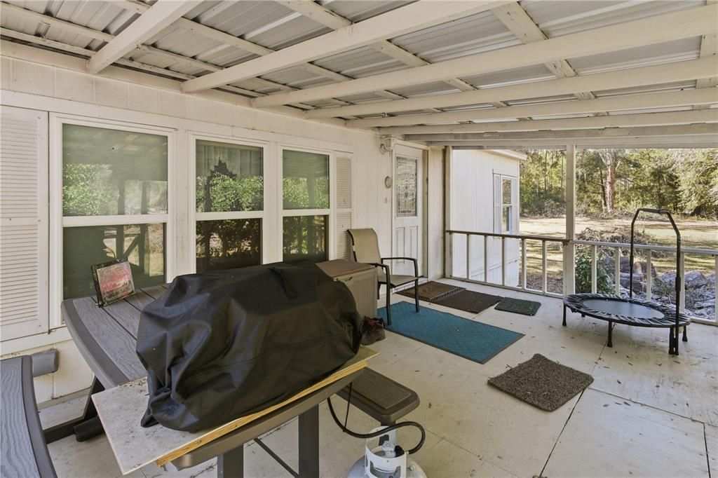 На продажу: $265,000 (3 спален, 2 ванн, 1248 Квадратных фут)