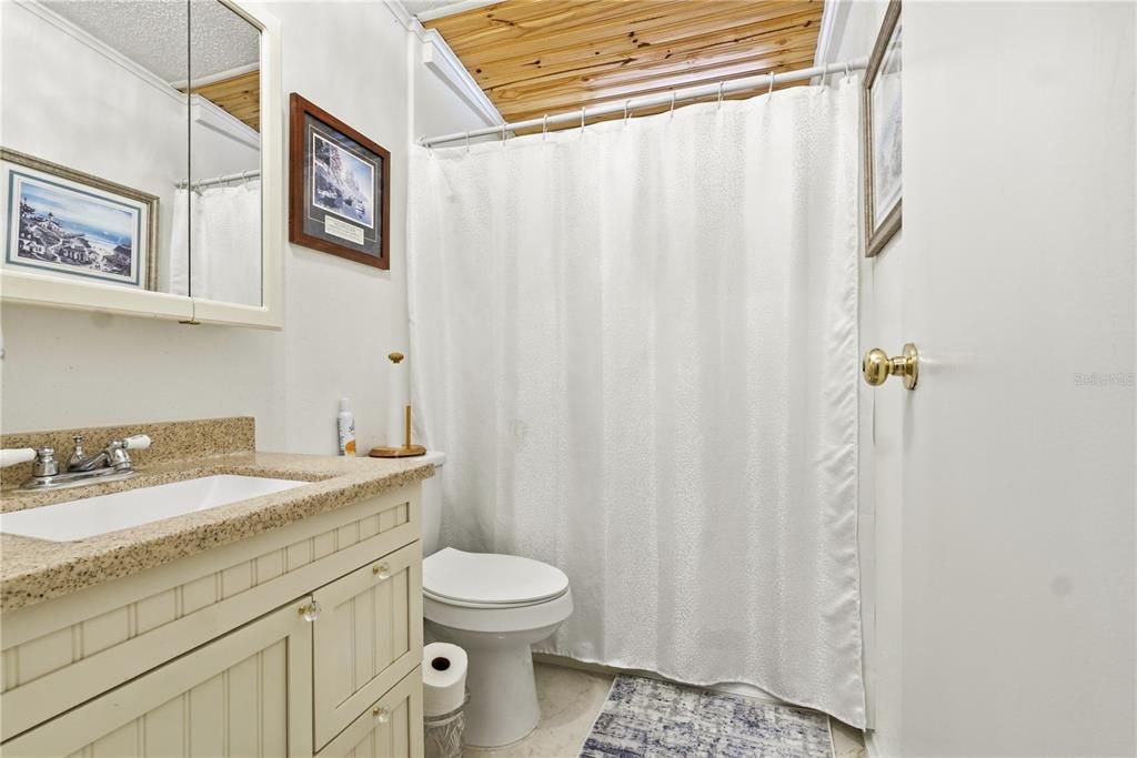 На продажу: $265,000 (3 спален, 2 ванн, 1248 Квадратных фут)