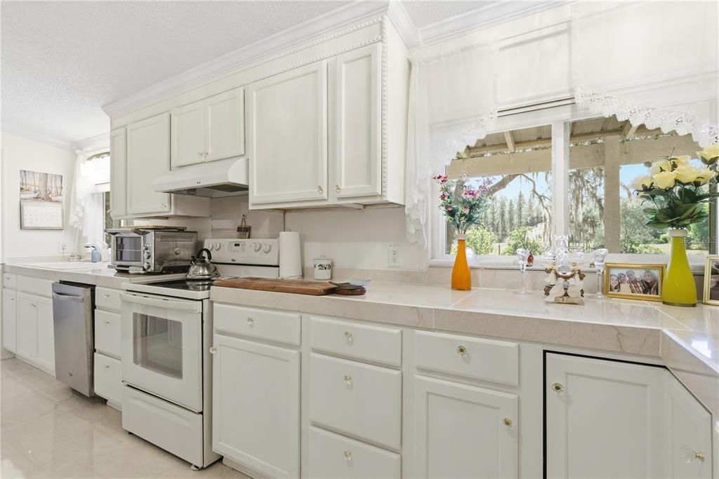 На продажу: $265,000 (3 спален, 2 ванн, 1248 Квадратных фут)