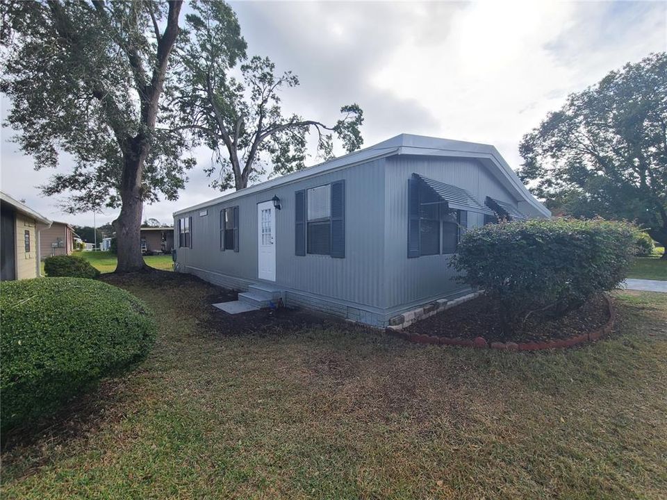 Active With Contract: $168,900 (2 beds, 2 baths, 1056 Square Feet)