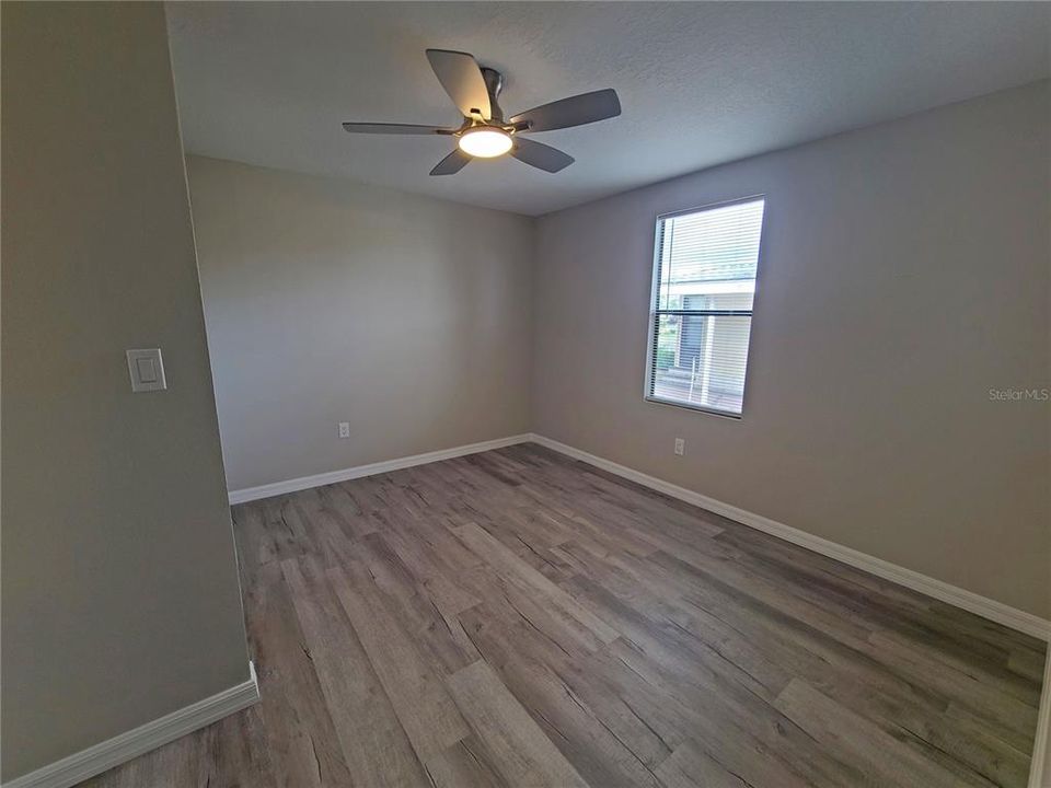 Active With Contract: $168,900 (2 beds, 2 baths, 1056 Square Feet)