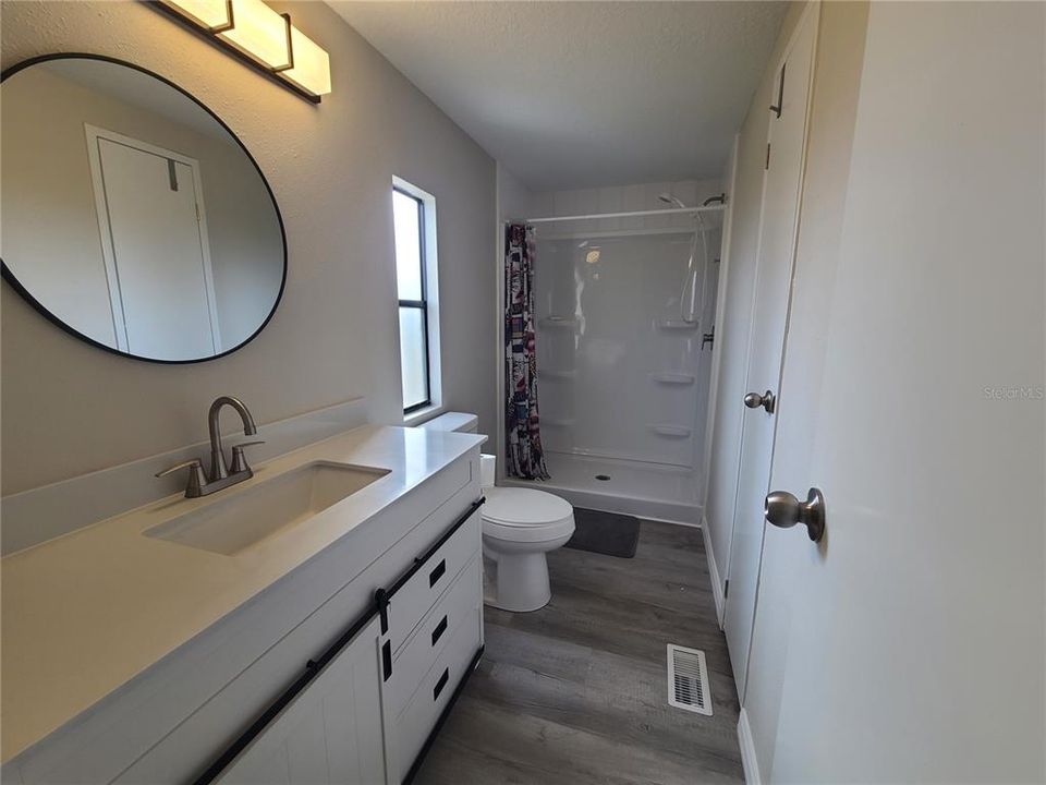 Active With Contract: $168,900 (2 beds, 2 baths, 1056 Square Feet)