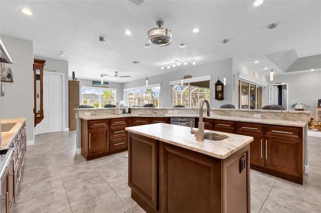 На продажу: $2,100,000 (4 спален, 4 ванн, 3194 Квадратных фут)