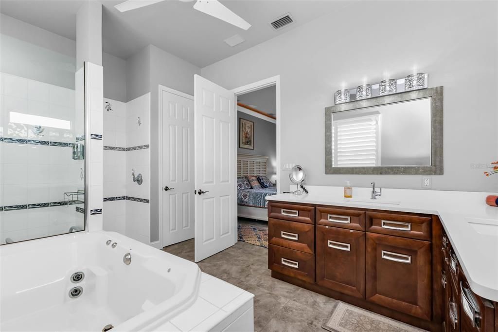 На продажу: $2,100,000 (4 спален, 4 ванн, 3194 Квадратных фут)