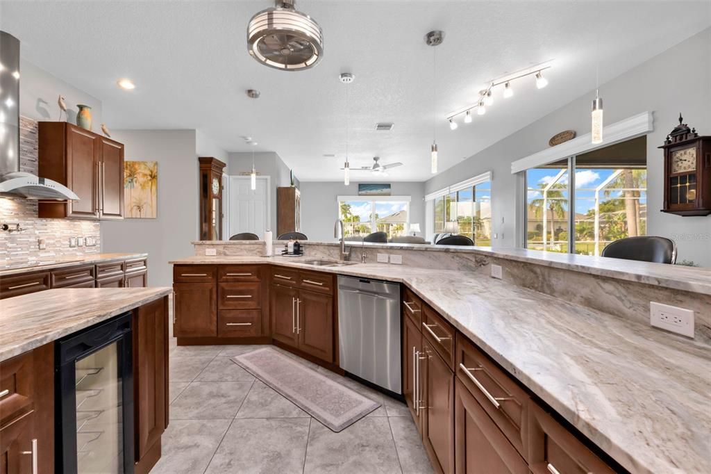 На продажу: $2,100,000 (4 спален, 4 ванн, 3194 Квадратных фут)