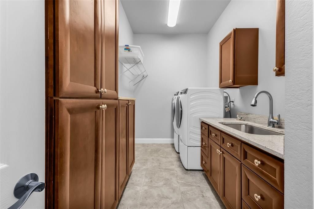 На продажу: $2,100,000 (4 спален, 4 ванн, 3194 Квадратных фут)