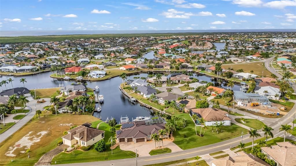 На продажу: $2,100,000 (4 спален, 4 ванн, 3194 Квадратных фут)