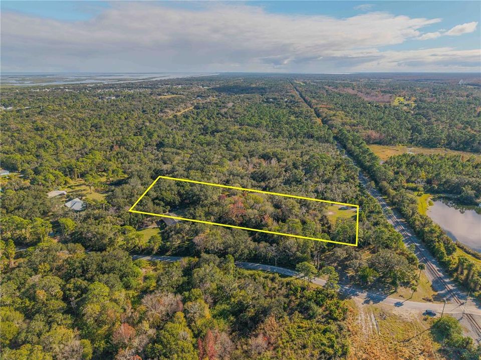 待售: $260,000 (3.41 acres)