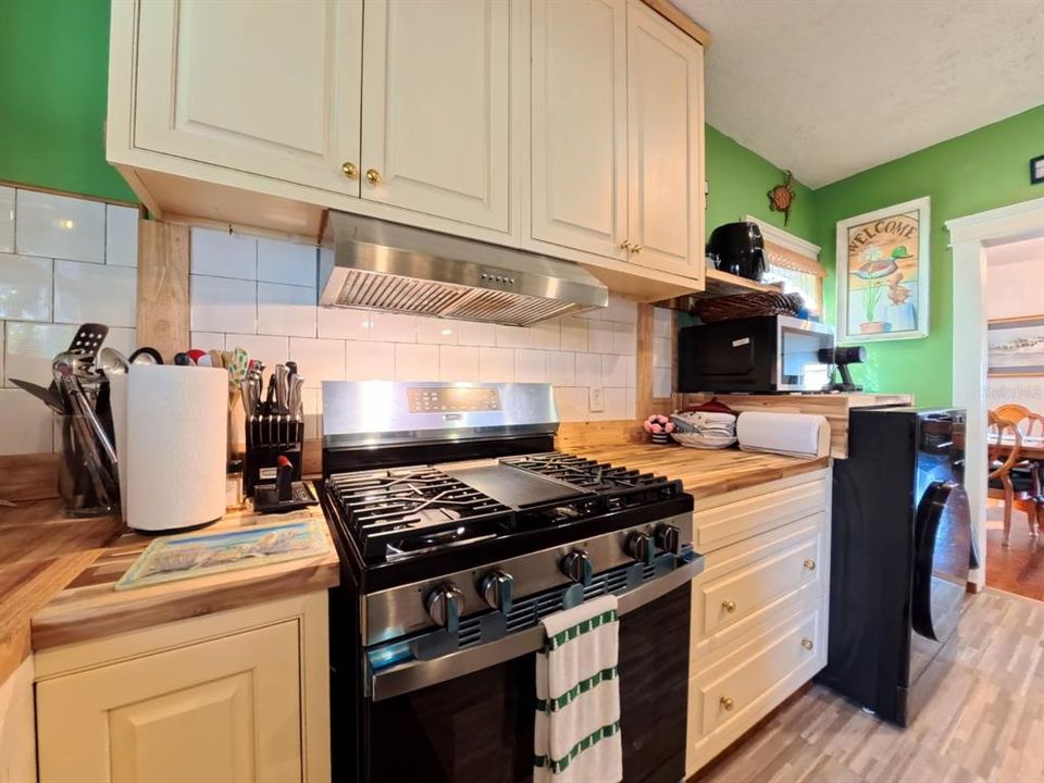 En Venta: $990,000 (5 camas, 4 baños, 2772 Pies cuadrados)