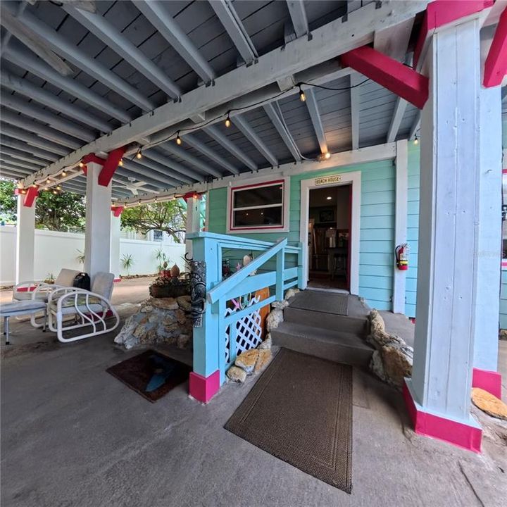 En Venta: $990,000 (5 camas, 4 baños, 2772 Pies cuadrados)