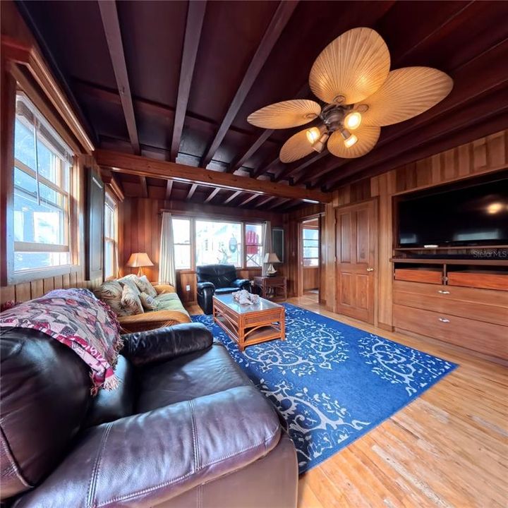 En Venta: $990,000 (5 camas, 4 baños, 2772 Pies cuadrados)