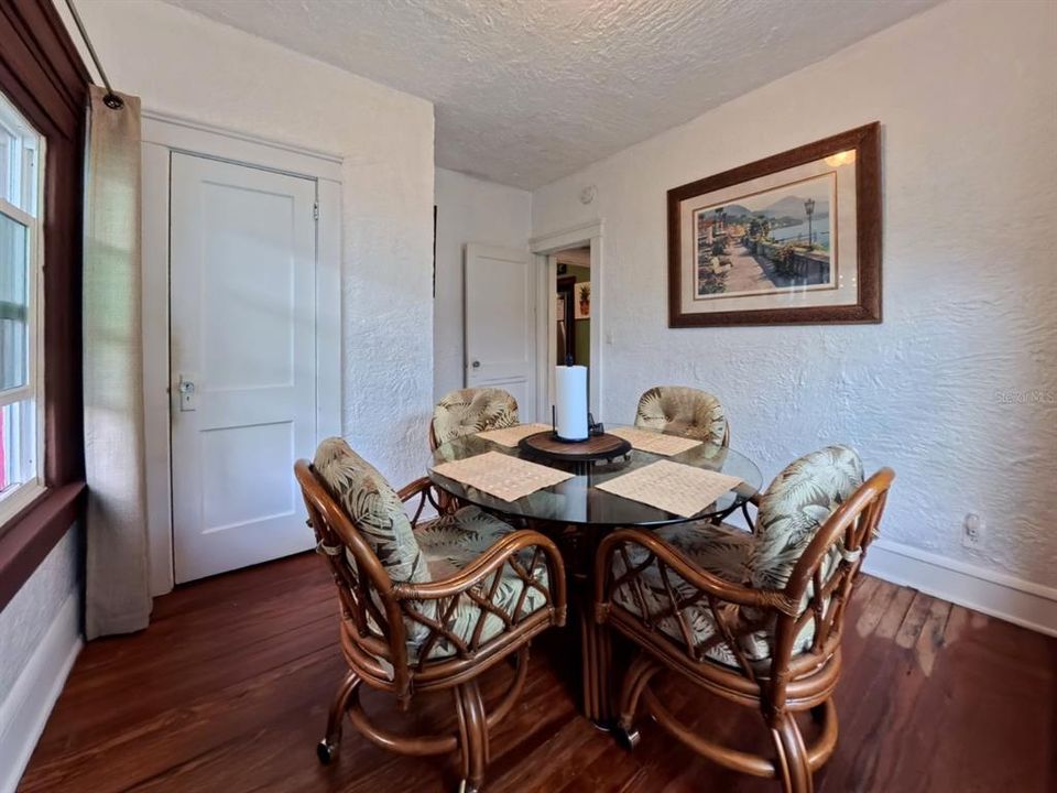 En Venta: $990,000 (5 camas, 4 baños, 2772 Pies cuadrados)