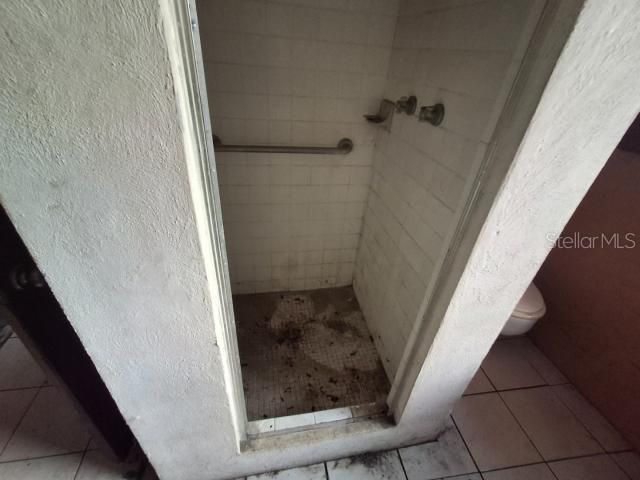 Active With Contract: $129,900 (2 beds, 1 baths, 1272 Square Feet)