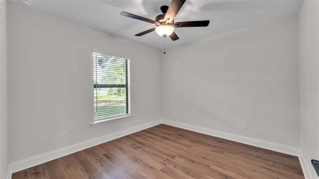 En Venta: $329,900 (3 camas, 2 baños, 1303 Pies cuadrados)