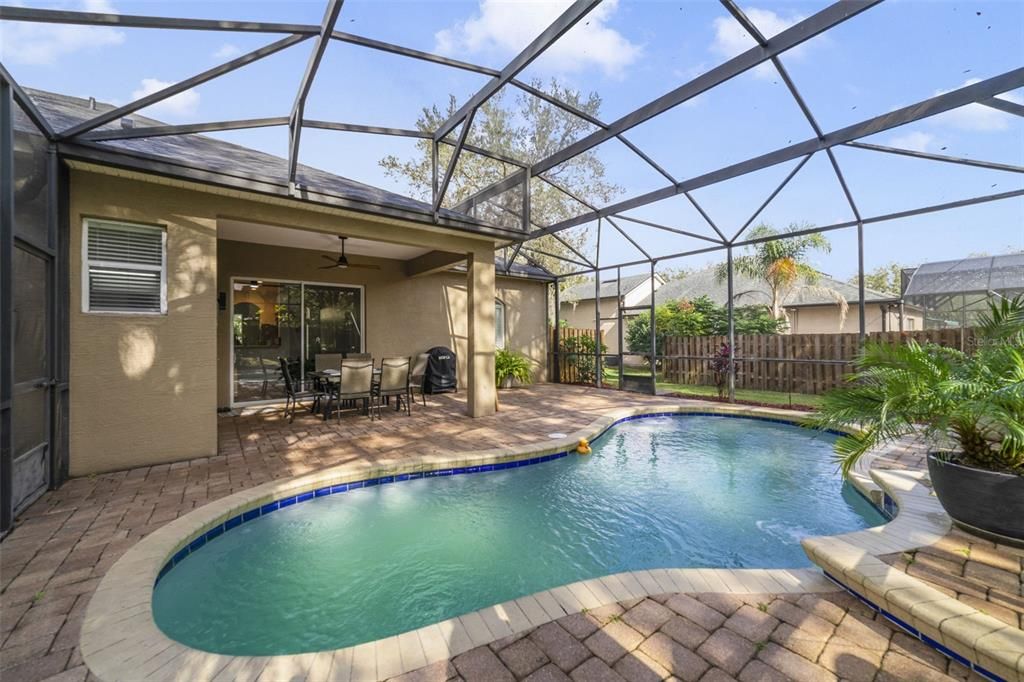 For Sale: $515,000 (4 beds, 2 baths, 2031 Square Feet)