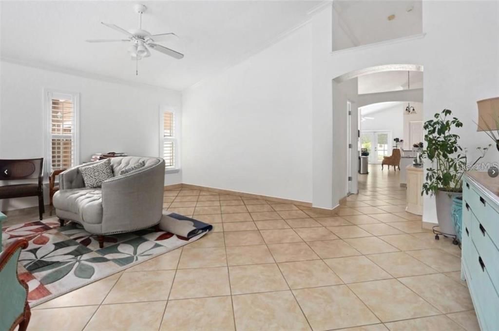 En Renta: $3,200 (4 camas, 2 baños, 1955 Pies cuadrados)