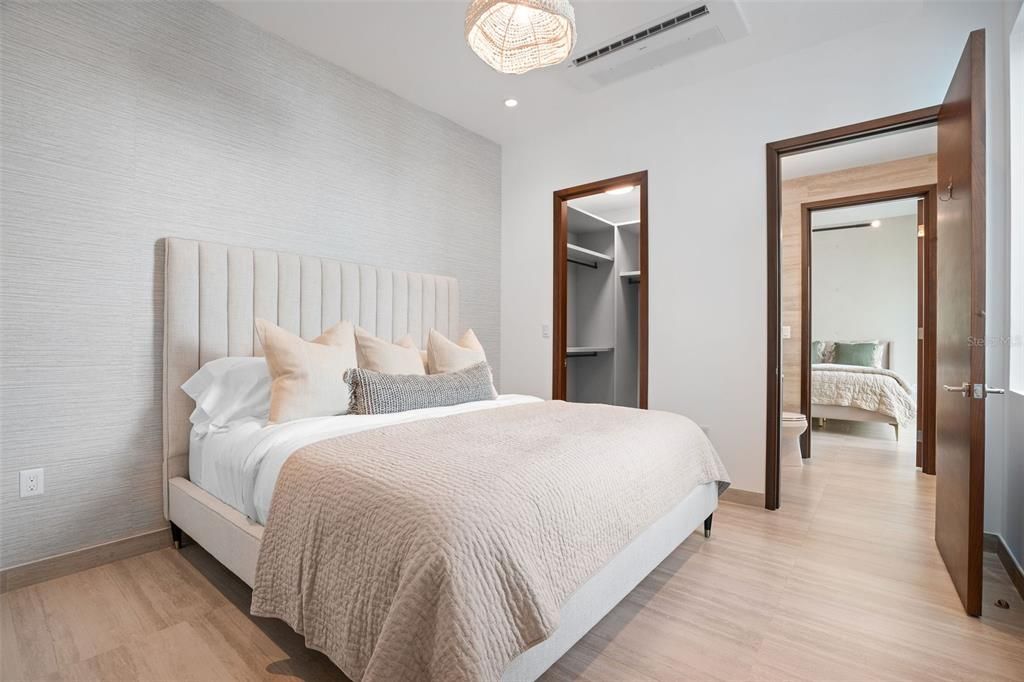 待售: $5,900,000 (4 贝兹, 4 浴室, 3580 平方英尺)